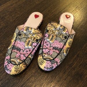 GUCCI Gucci Multicolor Tiger Print GG Supreme Canvas Princetown Mules Size 40